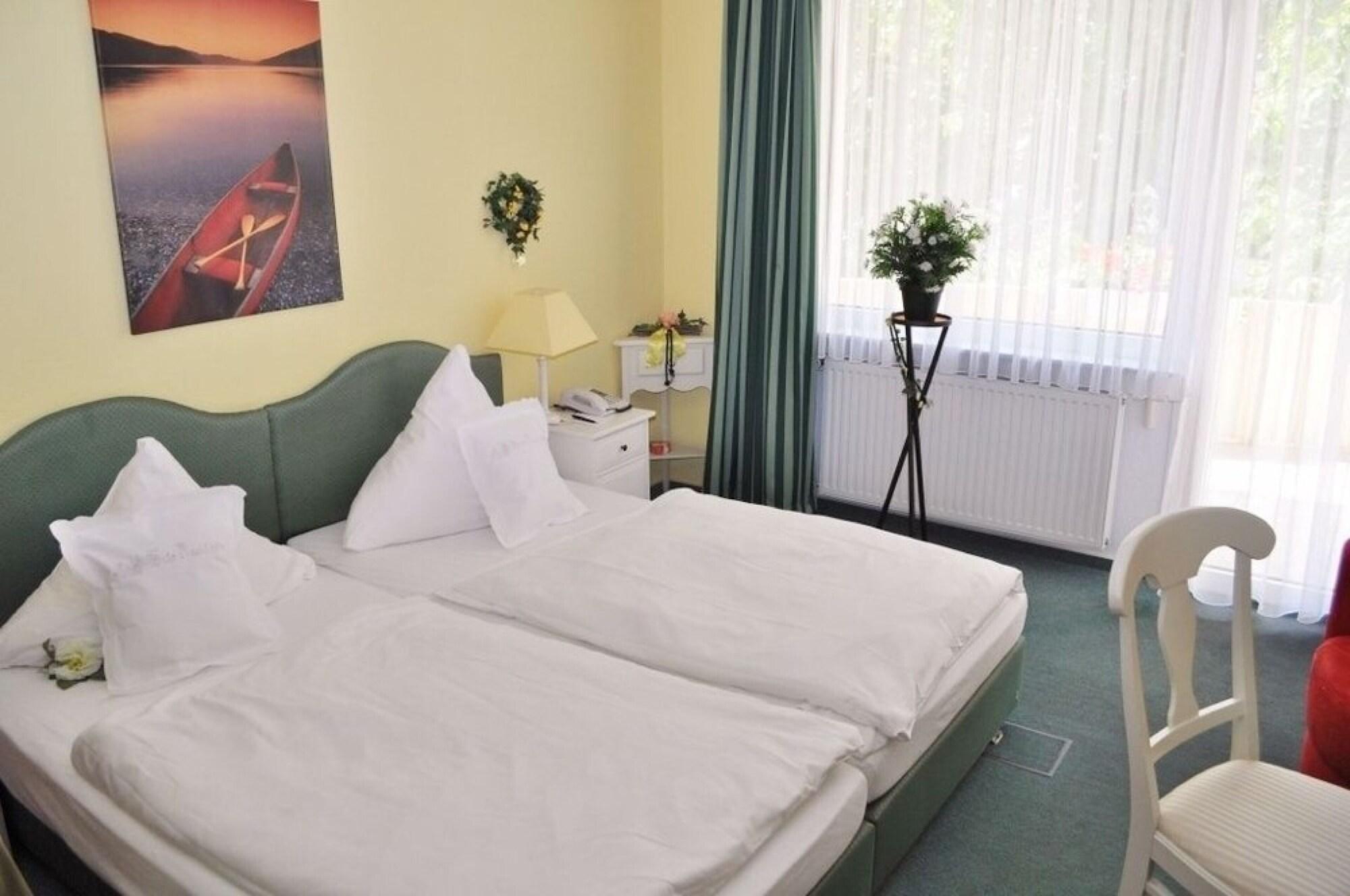 Hotel Alpha Hannover Bagian luar foto