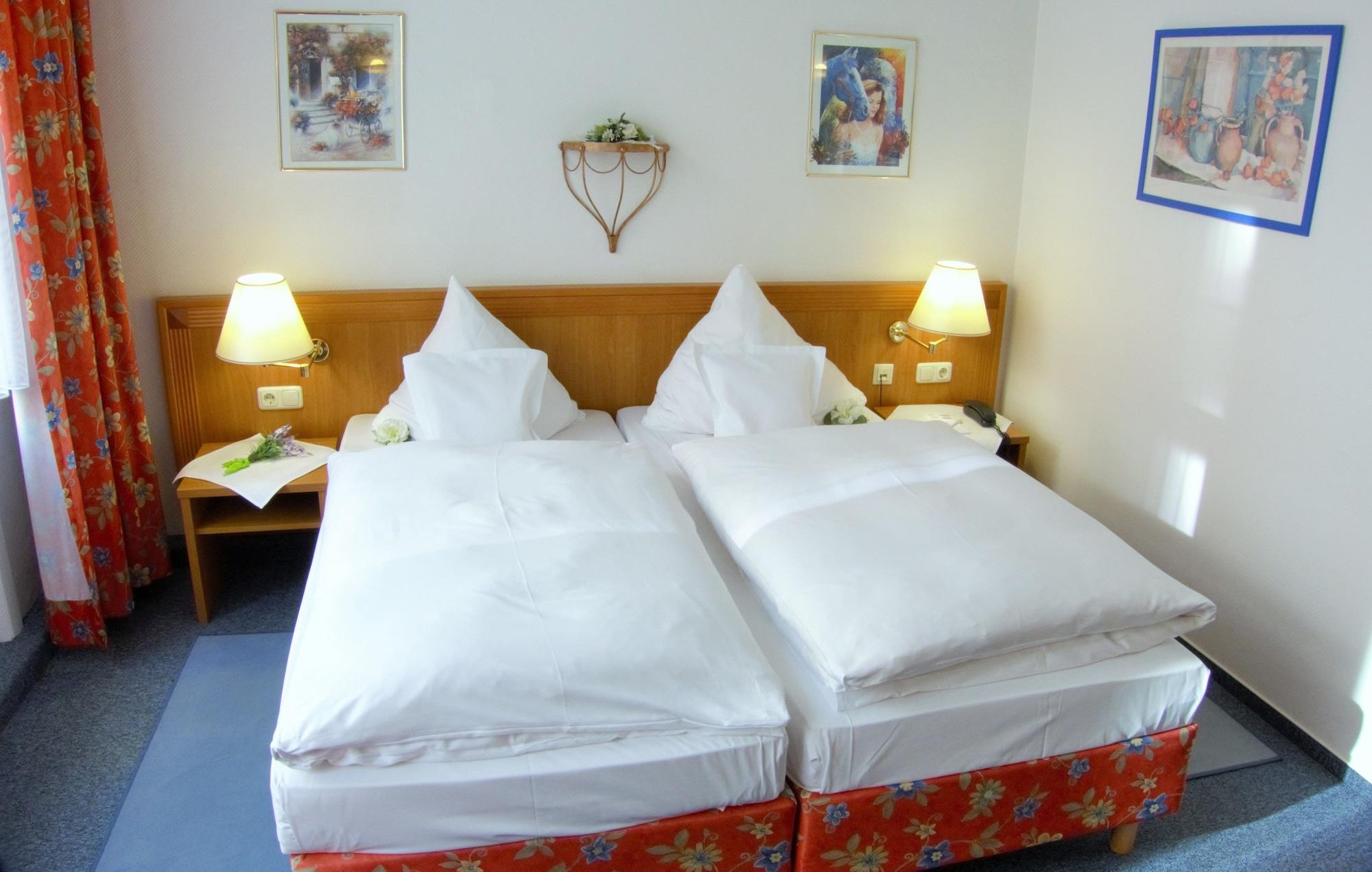 Hotel Alpha Hannover Bagian luar foto
