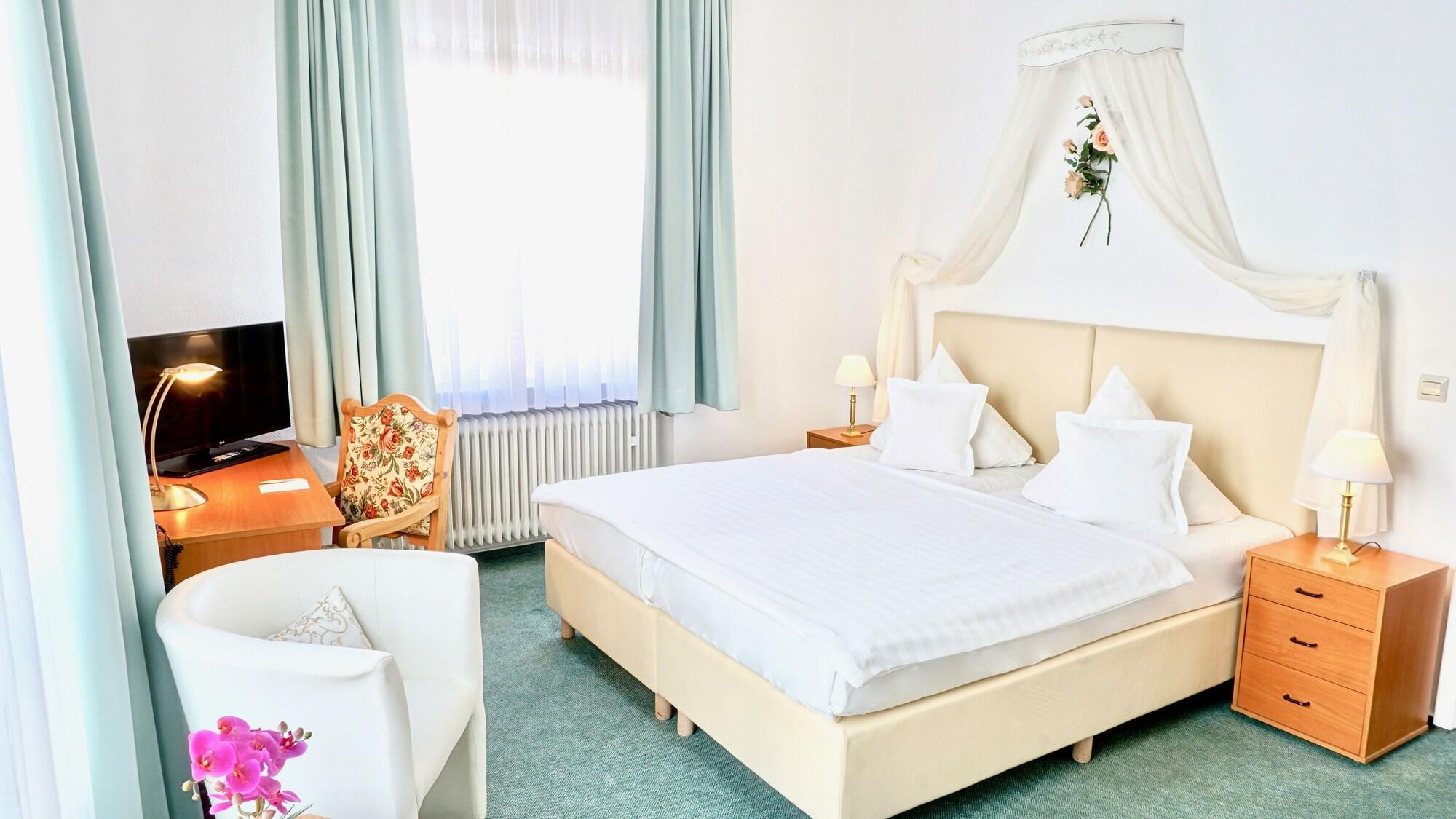 Hotel Alpha Hannover Bagian luar foto