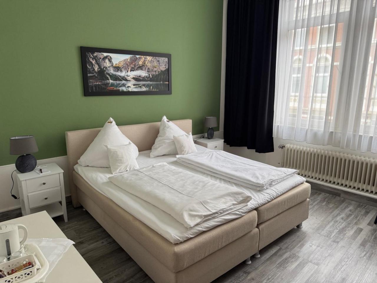 Hotel Alpha Hannover Bagian luar foto