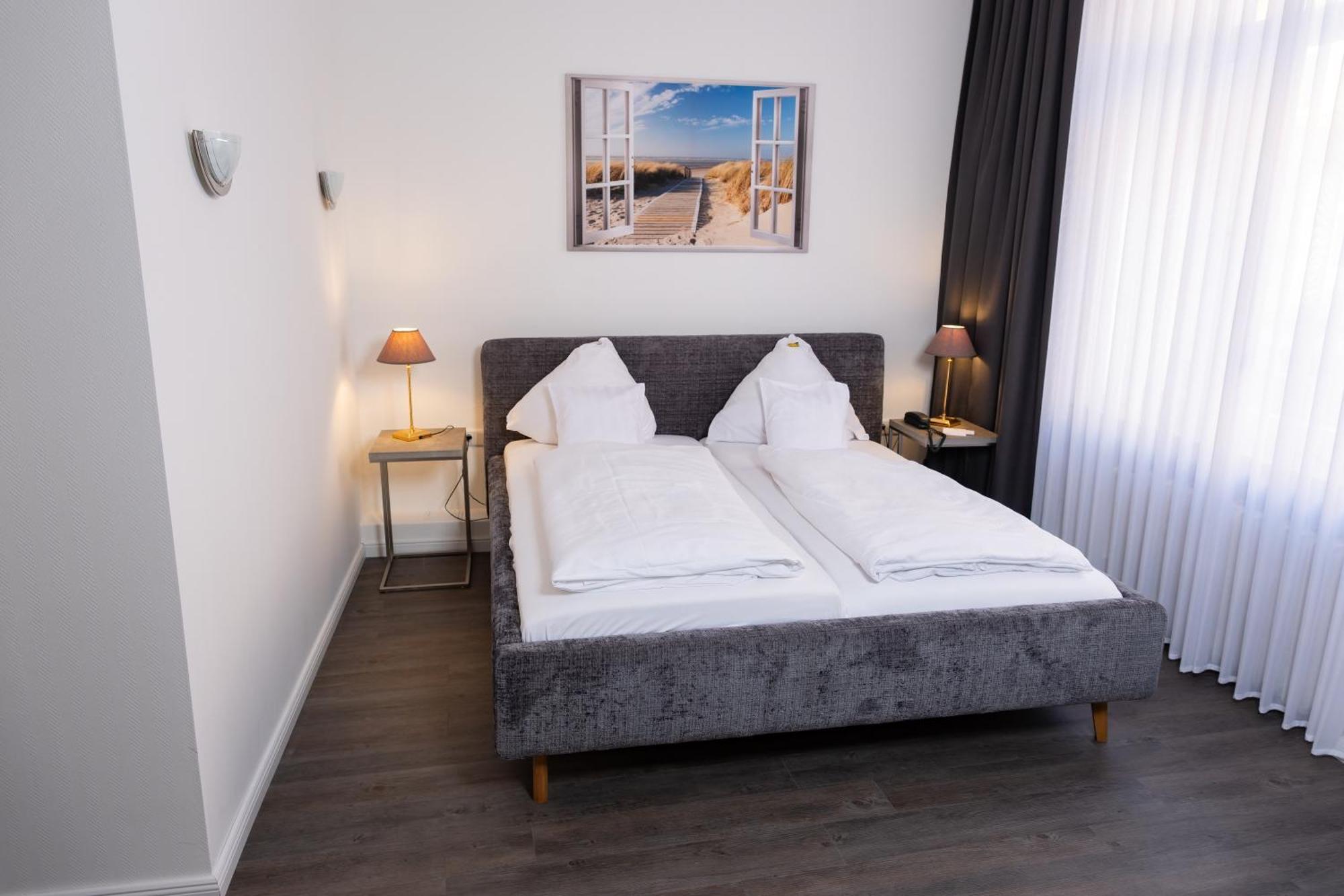 Hotel Alpha Hannover Bagian luar foto