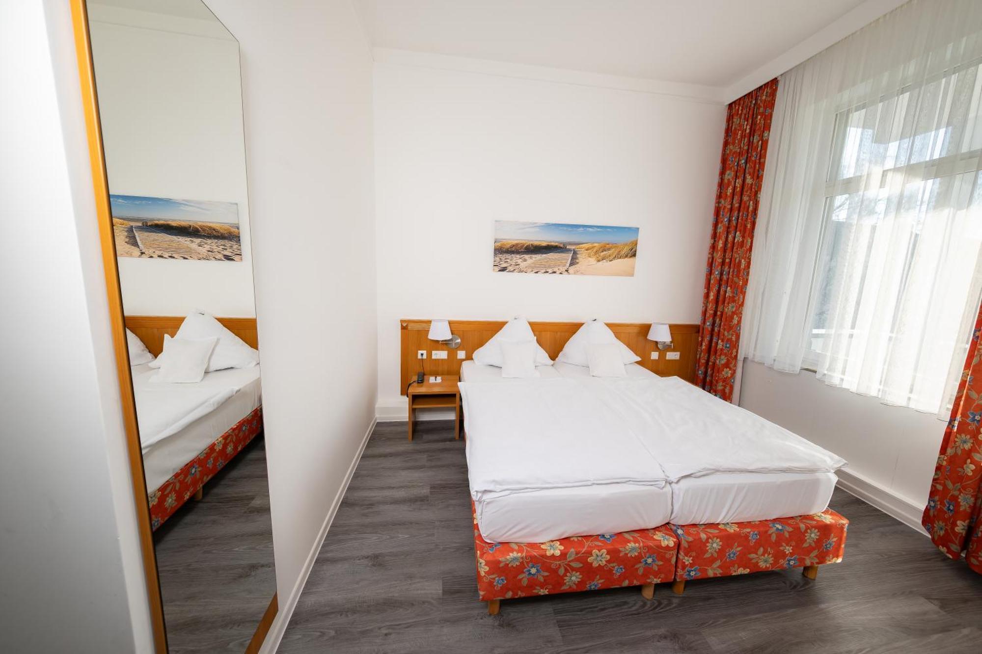 Hotel Alpha Hannover Bagian luar foto